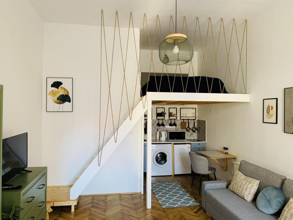 1900 Vetus Central Apartment Cluj-Napoca Buitenkant foto